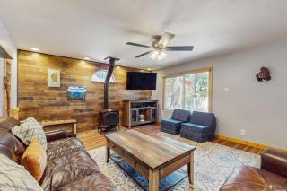 Charming Cabin Close to Restaurants Shops Ski Resort Lake - 5