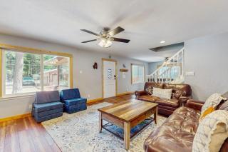 Charming Cabin Close to Restaurants Shops Ski Resort Lake - 6