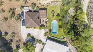 Cubo's El Valentin Rural House & Saltwater Pool - 7