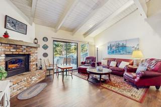 Spacious Condo with Fireplace Deck Wet Bar Pool Free Shuttle to Ski Resort - 0
