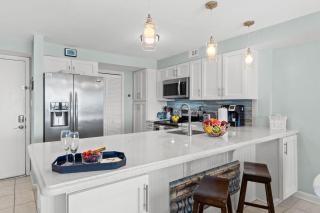Pinnacle Port C3-201 by Book That Condo - 3