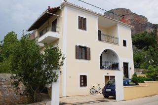 Apartment in Leonidio - 2