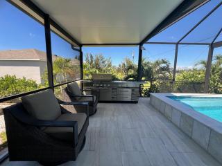 Private Heated Saltwater Pool and Spa Retreat - 7