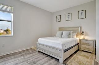 Private Heated Saltwater Pool and Spa Retreat - 9