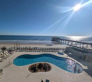 Remodeled eighth floor gem offers stunning sunrise to sunset views, book today - 6