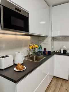 Elegant 1Bed Room Condo, Prime Warsaw Location - 8