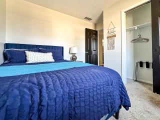 4BR Modern Ranch | Sleeps 8 | Fenced Yard - 3