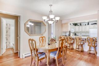 Perfect Tahoe condo near town & the lake with private patio free WiFi & more - 7