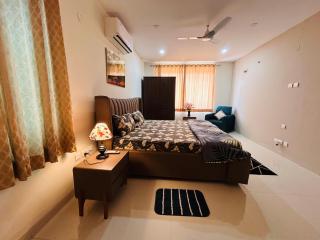 Premium Villa Stay Near the Airport Perfect for Families & Business Travelers - 4