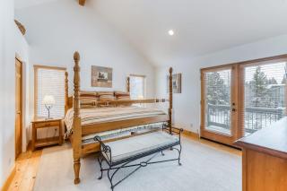 Spacious dog friendly home withprivate hot tub guest bikes - 1