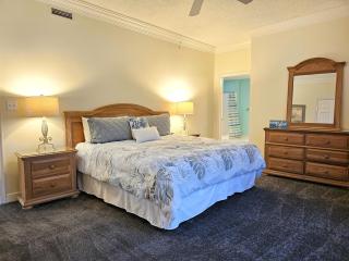 2401 SeaCrest - 3