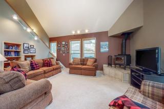 Beautiful & spacious home with a private hot tub fast WiFi AC & SHARC access - 6