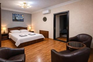 Отель Ренессанс - 8