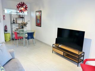 Escápate al Sol Apartamento con Piscina y Playa Cercana - 4