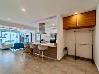 Icono 301 by Booking Guys Riviera - 8