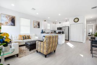 Stylish Newly Built Retreat - 9