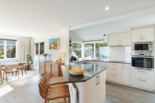 Dream Views, Garden, Private, Walkable, 3Bed - 1