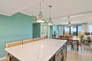 Navarre Towers 101 - 3 Bedroom - 4