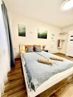 Stylish 1BedRoom Condo Prime Warsaw Location - 8