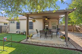 Leander Home with Shaded Backyard, Games and Grill - 8