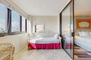 Jetty East 306B - 2