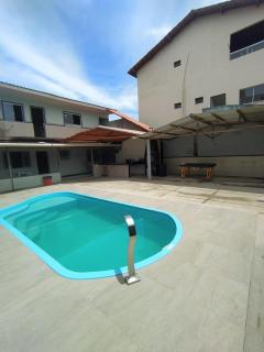 Casa com piscina e mesa de sinuca - 10min da Praia - 9