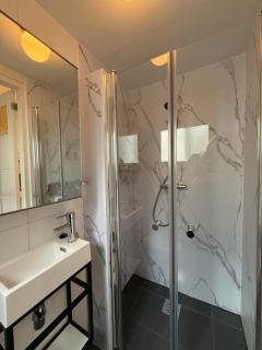 Kingstreet Cottage - 2