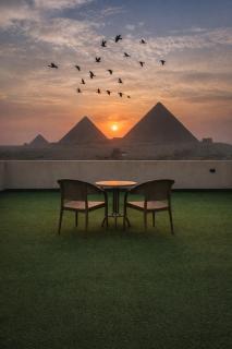 Khan Alibaba Pyramids View - 3