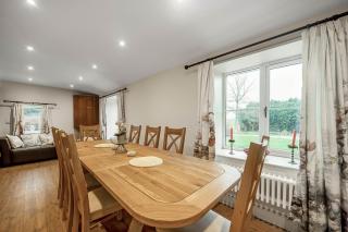 Luxury country oak beamed peaceful retreat - 2