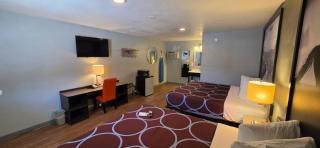 Super 8 by Wyndham Sonora - 3