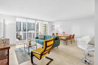 Brickell City Centre Condo with Pool & Parking - 2