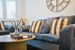 Sheldon Stay, modern 4 bed, 2 miles to NEC, BHX, JLR - 6