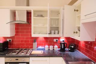 2 Bedroom Apartment In Leeds City Centre - 7