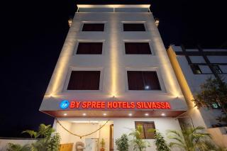 Zip by Spree Hotels Silvassa, Indore - 5