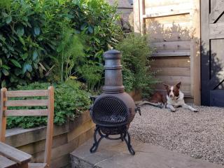 The Forge - Romantic Peak District Cottage for Two with Wood Burner - 2