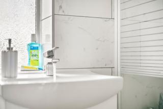 Central Reading,Free Parking, Business & Leisure - 5