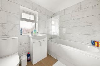 Central Reading,Free Parking, Business & Leisure - 4