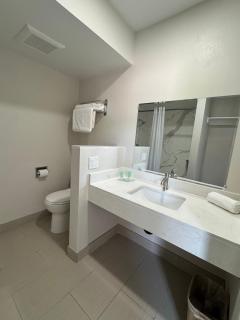 Economy Inn Fresno Yosemite '''NEWLY REMODELED''' - 5