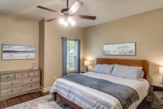 Spacious Yard! Navarre Home in Quiet Neighborhood - 2