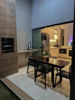 Casa em Condomínio com Piscina Privativa Área Gourmet Conforto e Tranquilidade para Famílias - 9