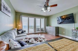 Happy Cows Retreat in PCB with Lagoon Views! - 7