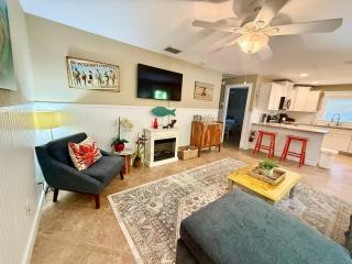 Peacock Way bungalow - Holmes Beach - 9