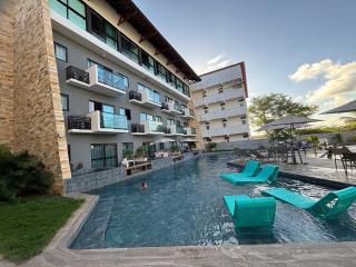 Flat completo a 7 min da praia e centro, wi-fi e piscina estilo resort - 0