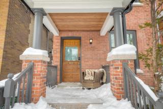 Artsy-Lux Home w Incredible City Views - 4