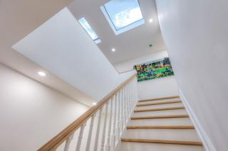 Artsy-Lux Home w Incredible City Views - 6