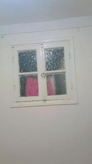 Petite chambre partagée uniquement pour les femmes - 2