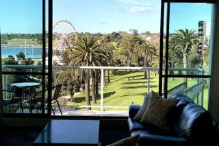 THE WATERFRONT APARTMENTS 2 Bedroom Bay View Deluxe Apartment located on the Geelong Waterfront - 4603 - 7