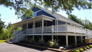 Lawler Guest House - Blue - 9