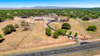 Zebra Ranch 16-Guest Compound Mtn VuSpaPKL BAL - 9