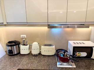 Venice Luxe Twin Bed Stay ,Pool, Kitchen - Manila - 5